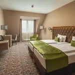 Hotel Greenfield Golf & 4*