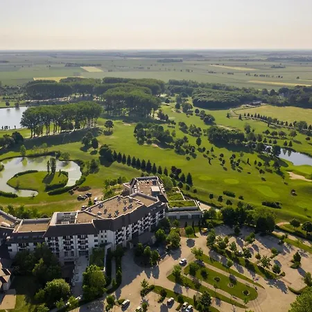 Greenfield Golf & Hotel