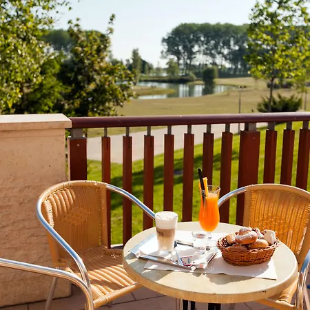 Hotel Greenfield Golf & Bük