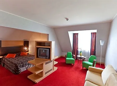 Greenfield Golf & Hotel Buk
