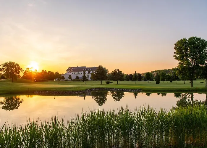Greenfield Golf & Bük